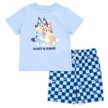 Conjunto de camiseta azul y pantalón corto